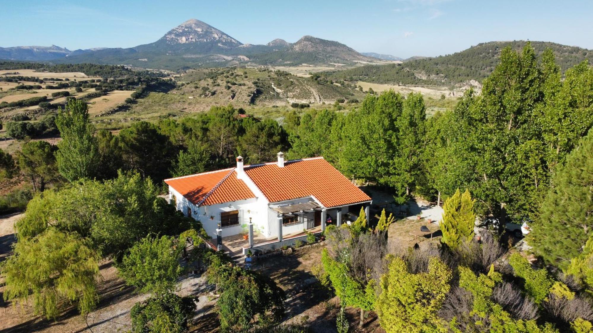 El Rincon Del Guardal, Alojamiento Rural Y Guias De Montana San Clemente  Ngoại thất bức ảnh
